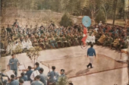 尹光英-《车技》（1976年《安徽画报》第四期封底）